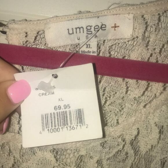 COPY - Cream Lace Tunic - Picture 5 of 5